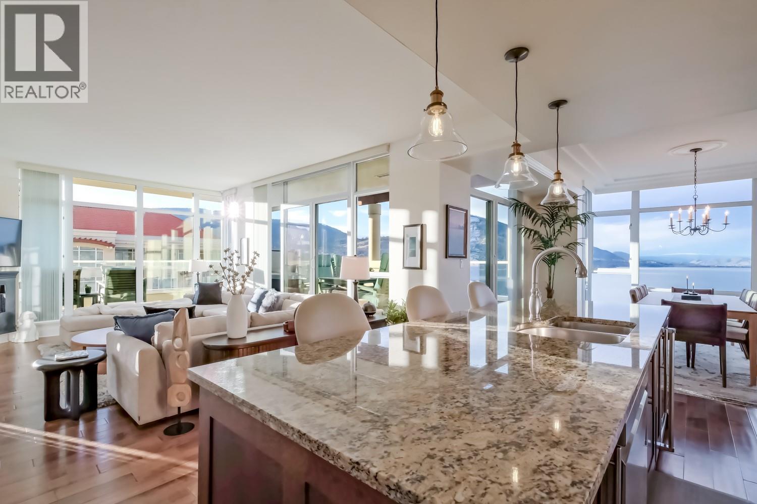#1501 75 MARTIN Street - 21