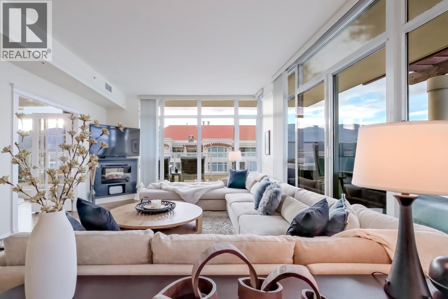 #1501 75 MARTIN Street - 26
