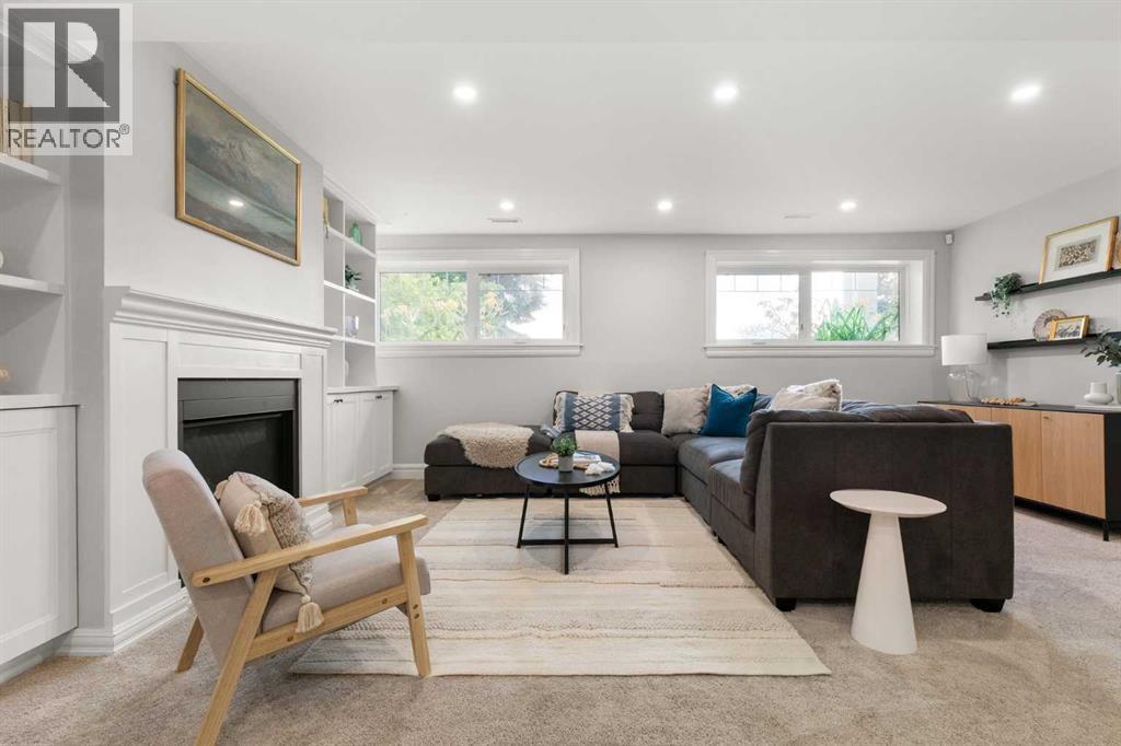 52 Cunliffe Crescent SE — photo 31