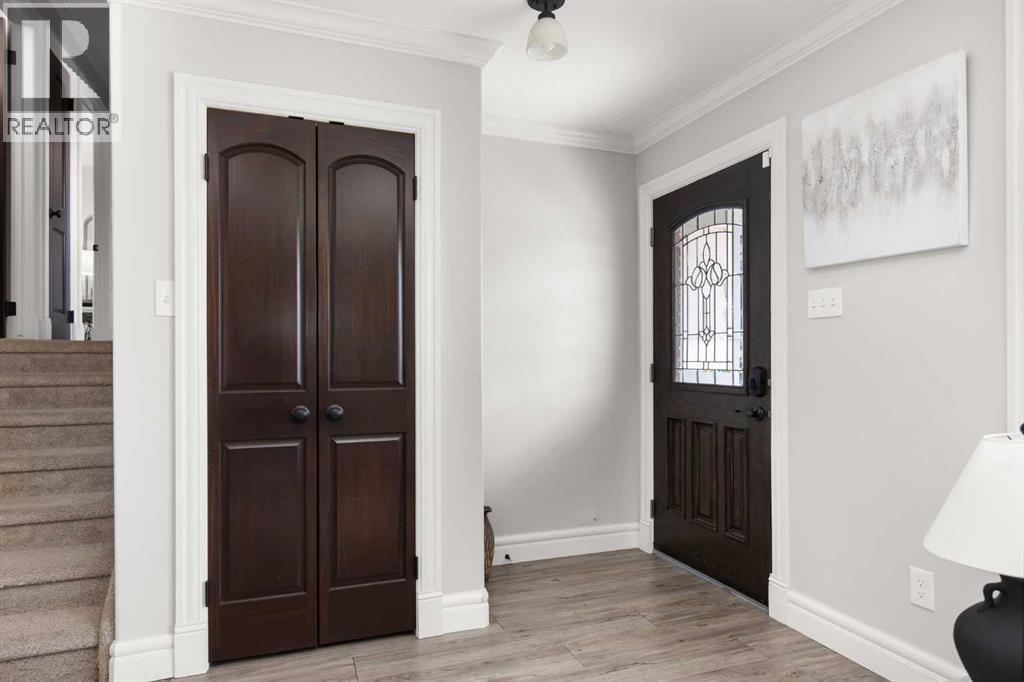 52 Cunliffe Crescent SE - photo 4