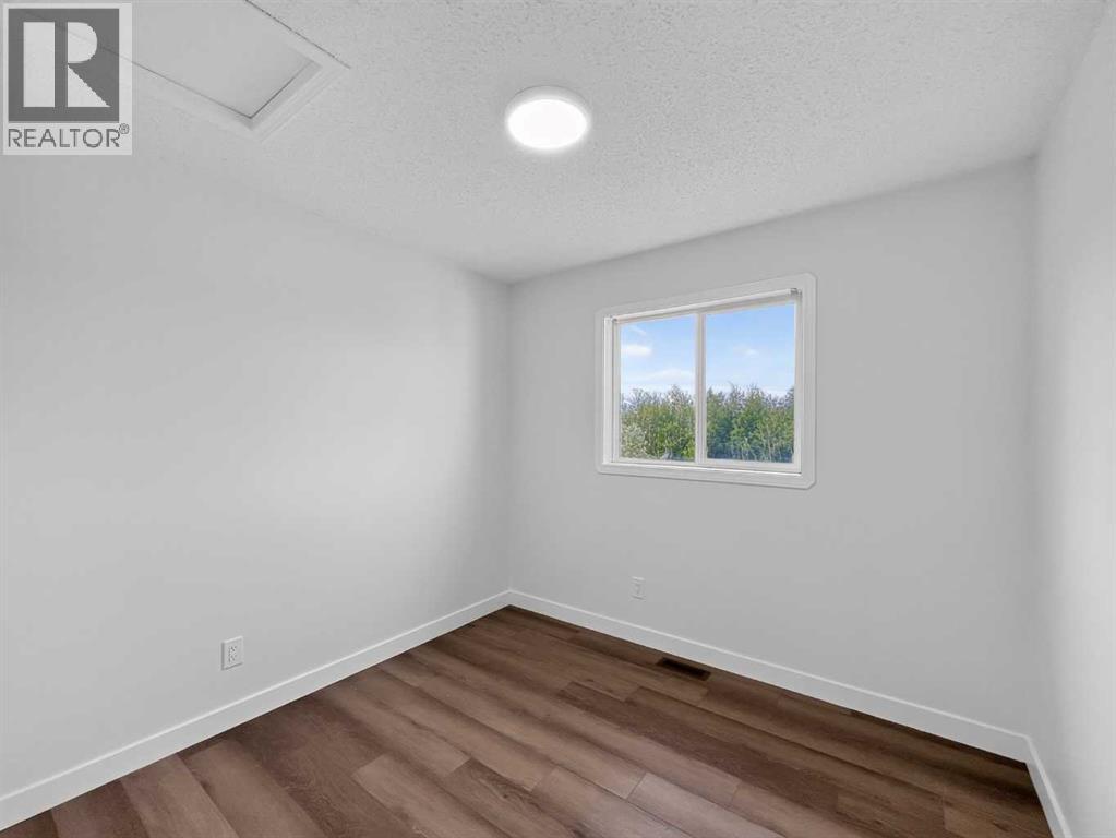 9222 115 Avenue — photo 12