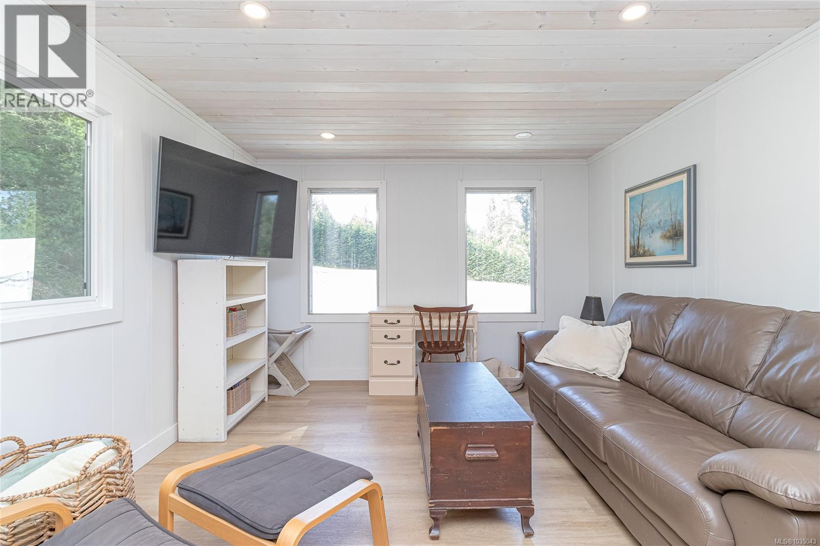 3662 Telegraph Rd - 33