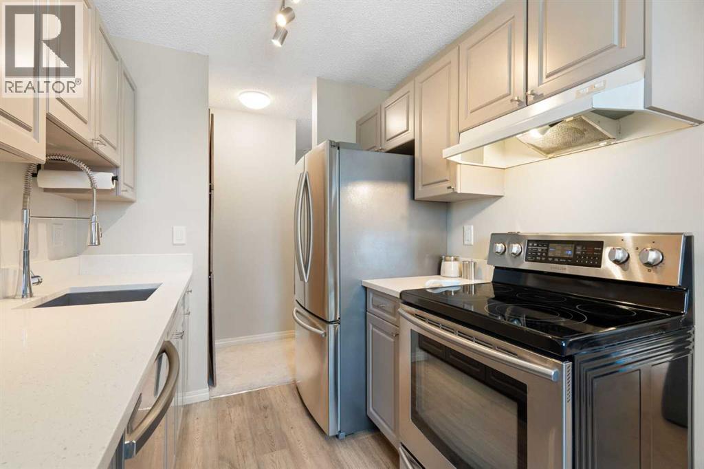 #304 305 25 Avenue SW - 19