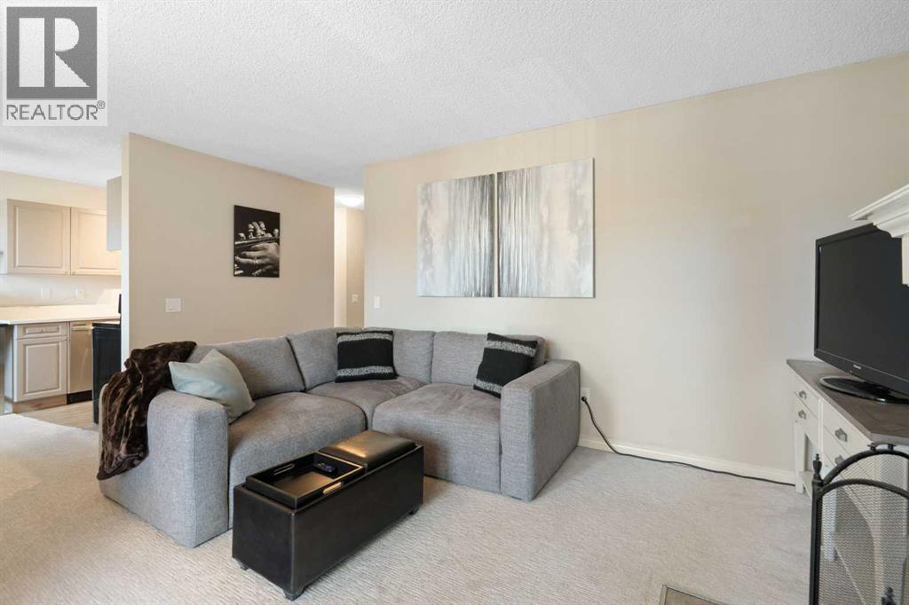 #304 305 25 Avenue SW - 24