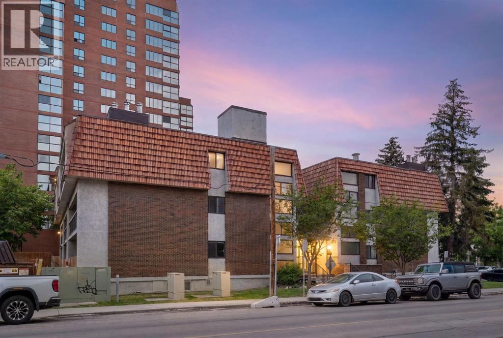 #304 305 25 Avenue SW - 31