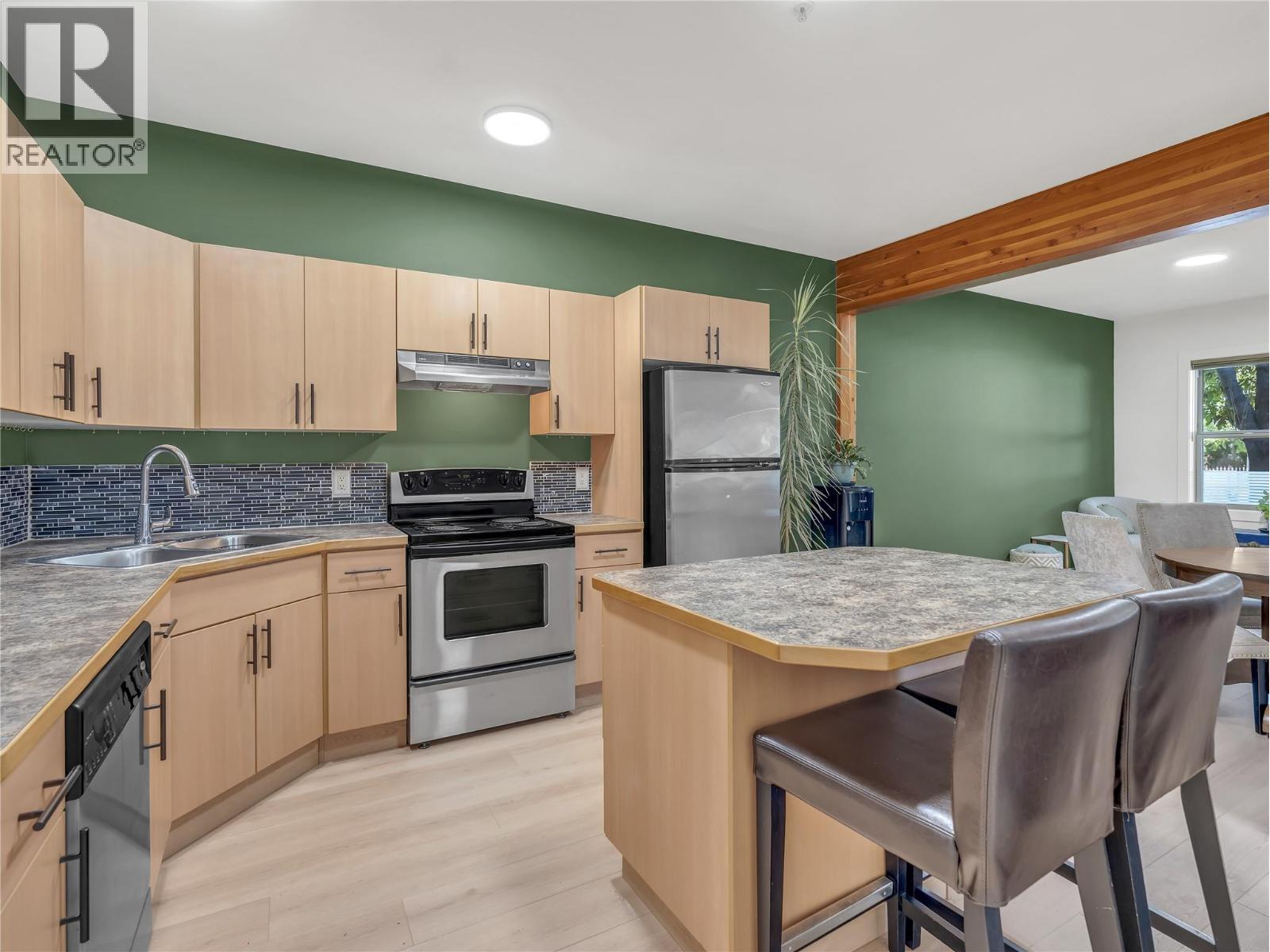 101 857 FAIRVIEW Road, Penticton