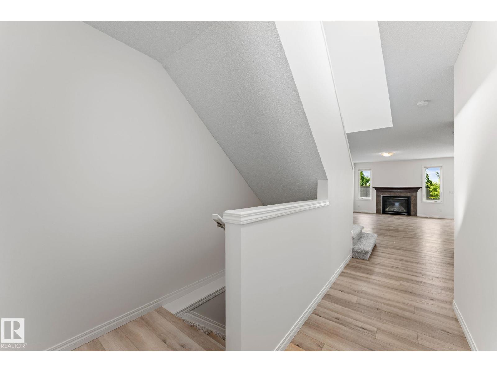 12523 171 AV NW - 7
