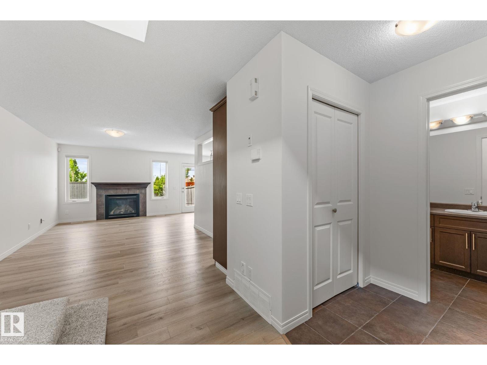 12523 171 AV NW - 8
