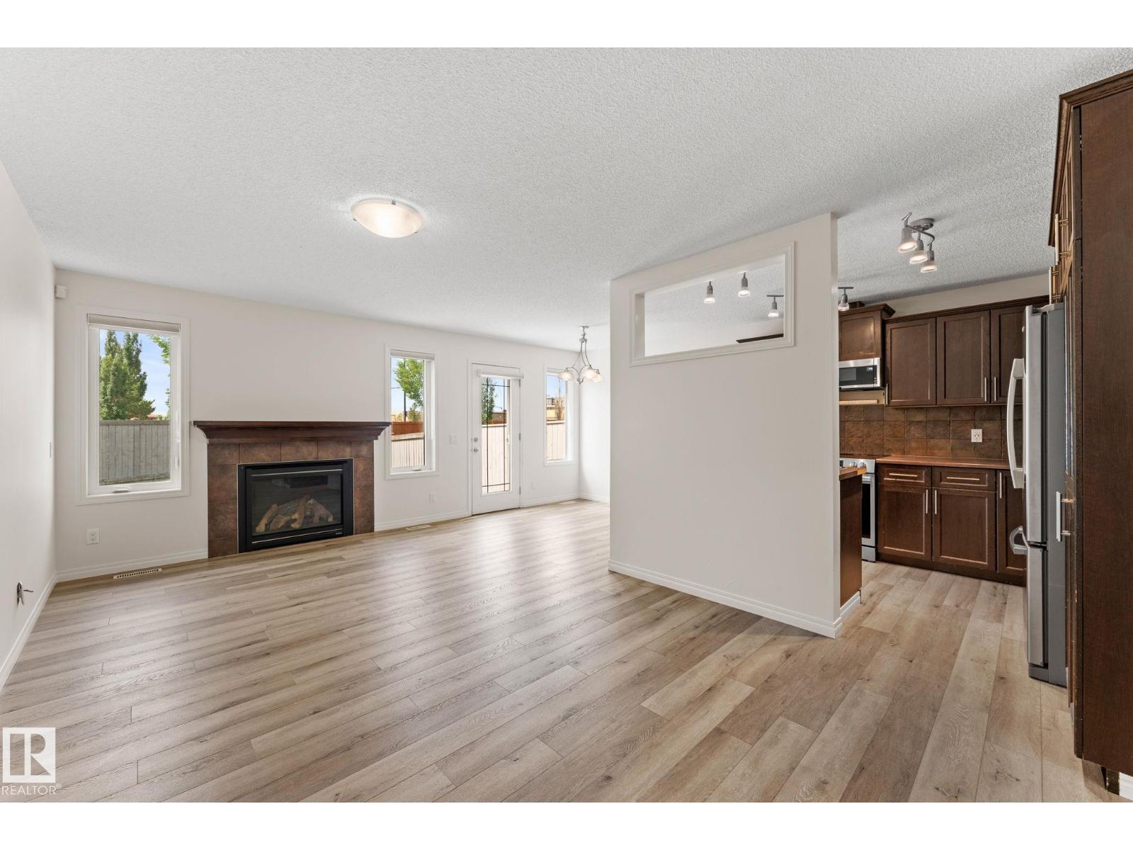 12523 171 AV NW - 9