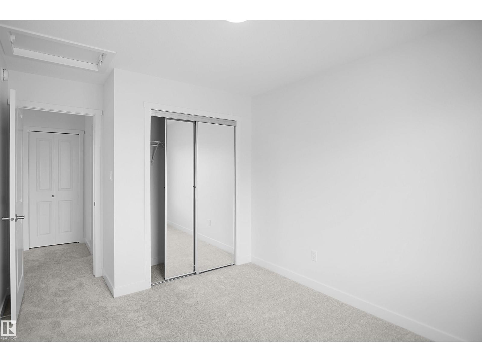 19486 21 AV NW - 27
