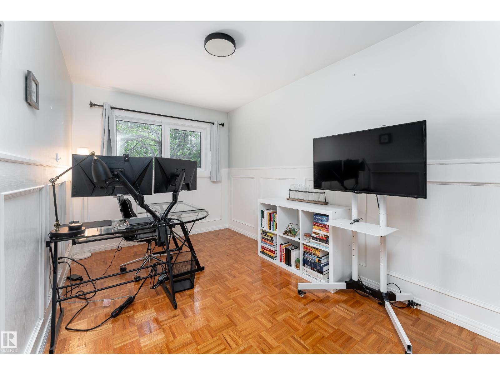 10512 45 ST NW — photo 25