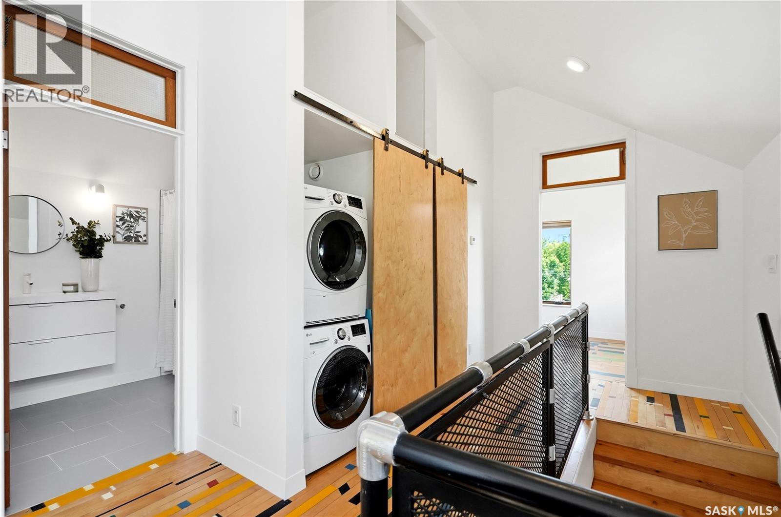 518 G AVENUE S — photo 26