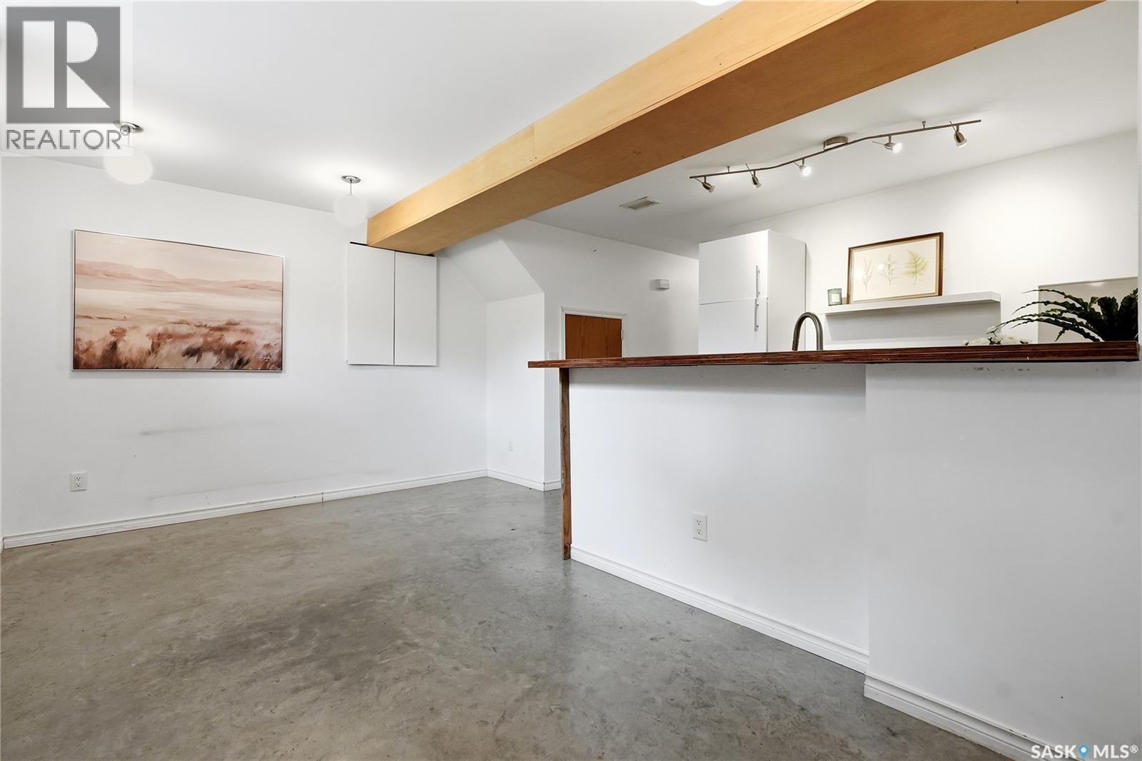518 G AVENUE S — photo 44