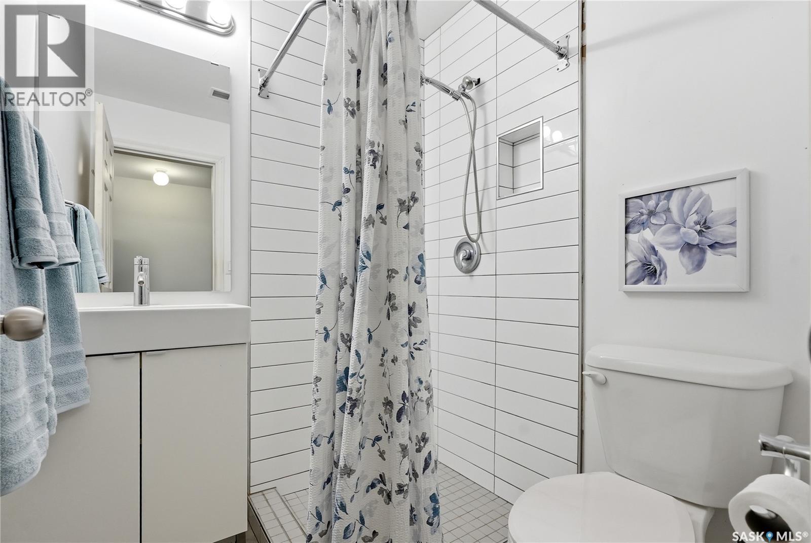 518 G AVENUE S — photo 45