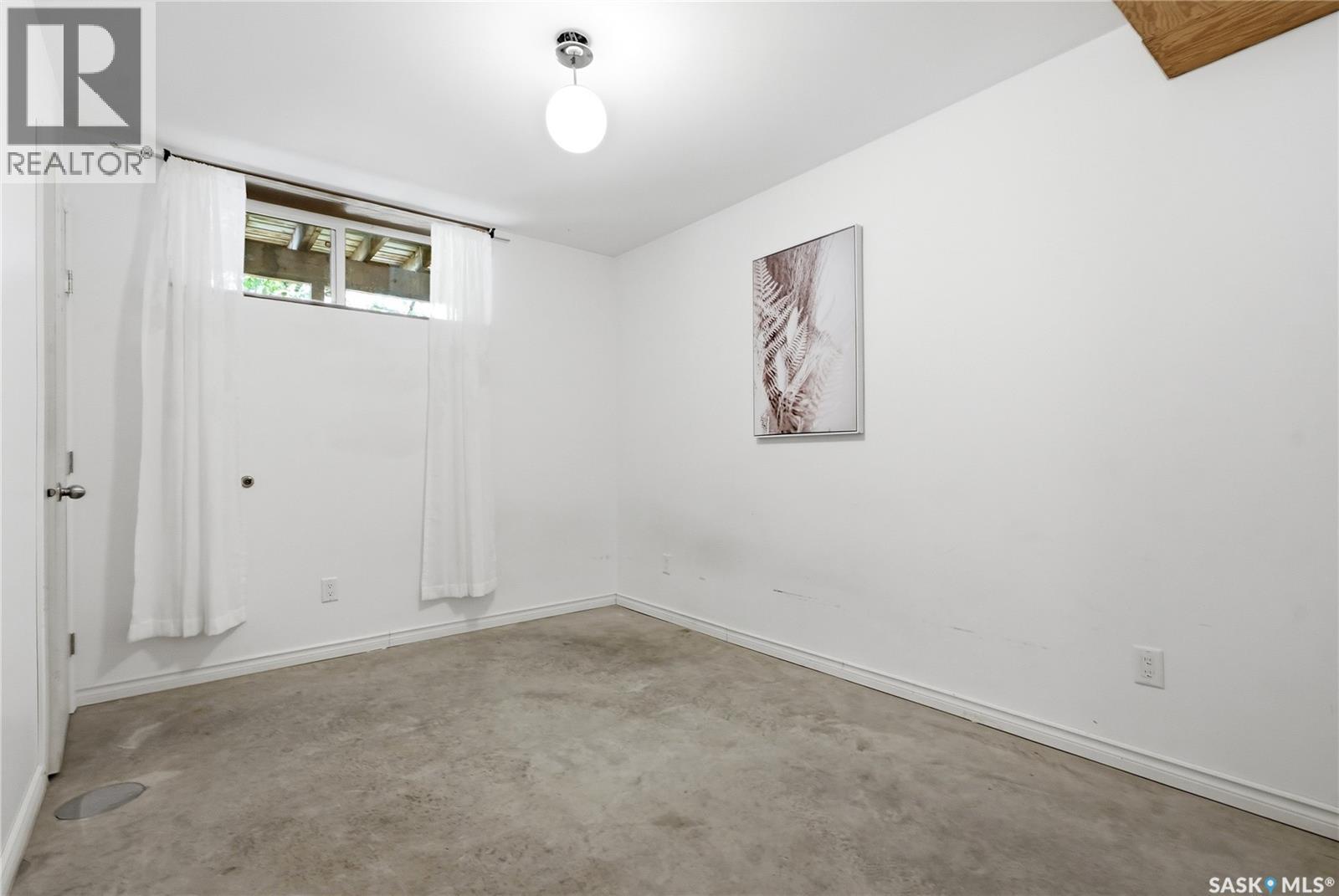 518 G AVENUE S — photo 46