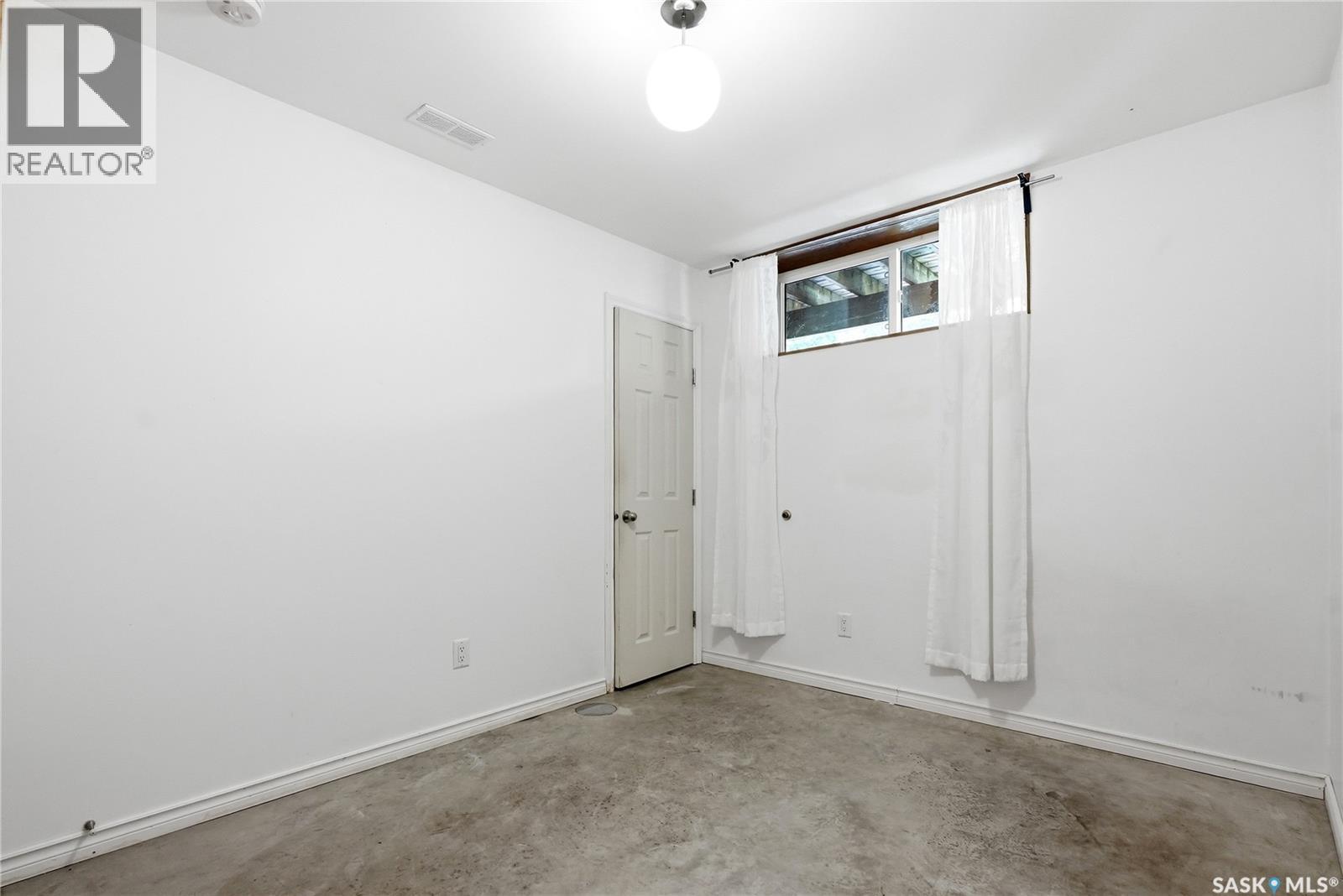 518 G AVENUE S — photo 47