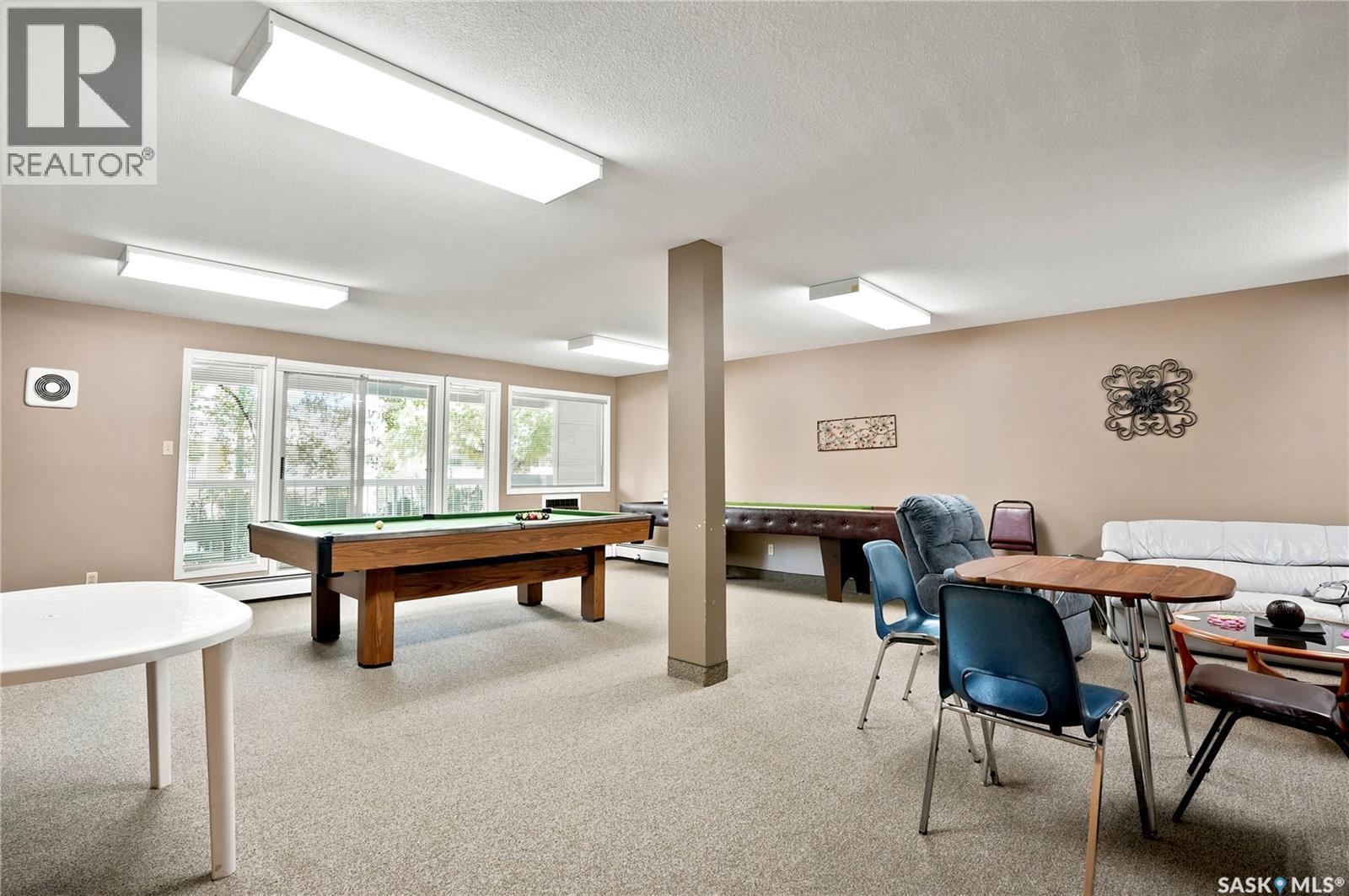 #203 910 9th STREET E - 32