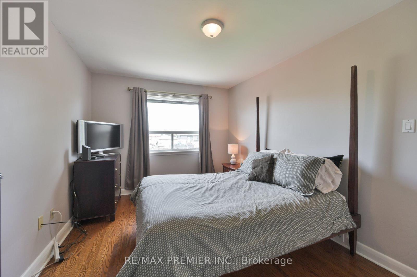 81 MACLEOD STREET - 16