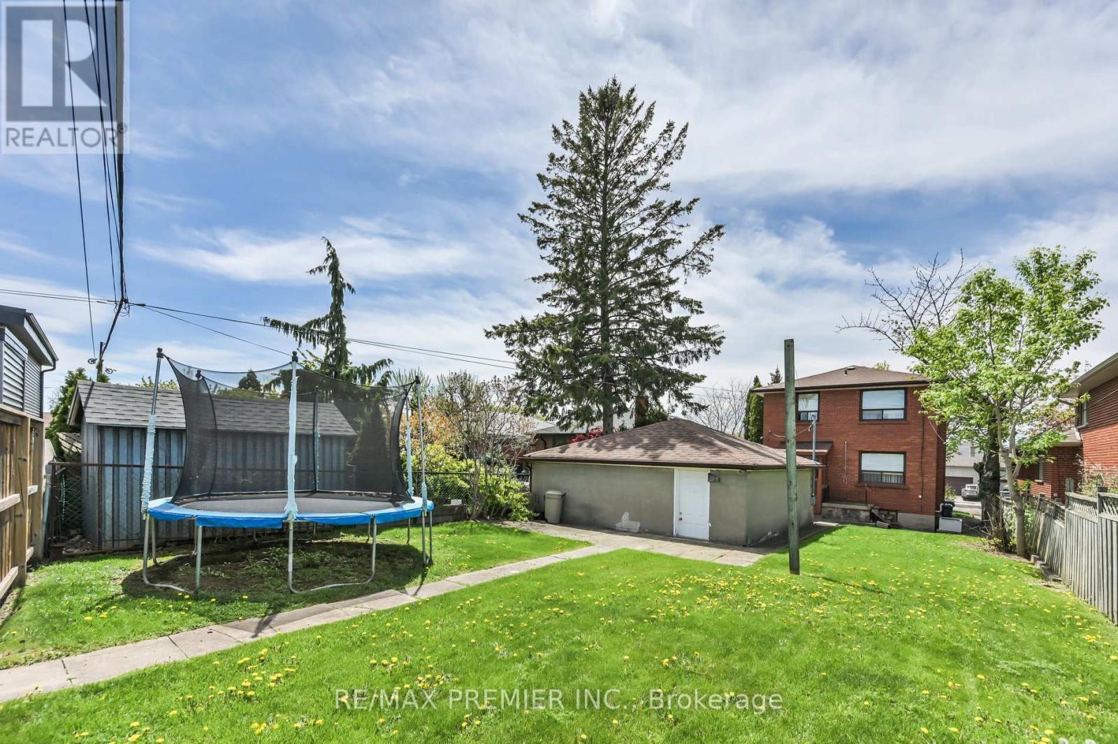 81 MACLEOD STREET - 28