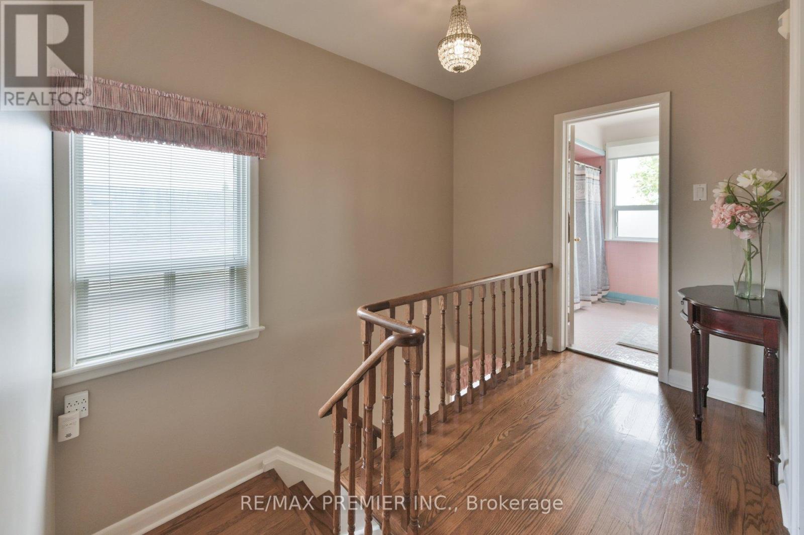 81 MACLEOD STREET - 12