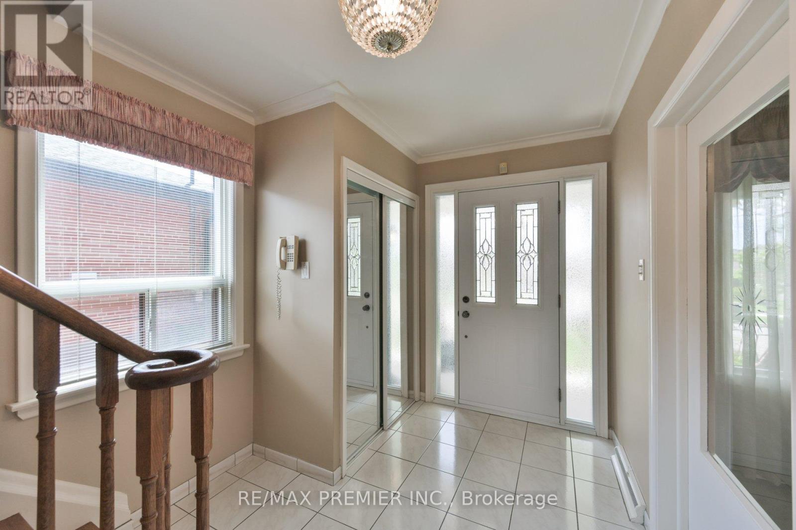 81 MACLEOD STREET - 3