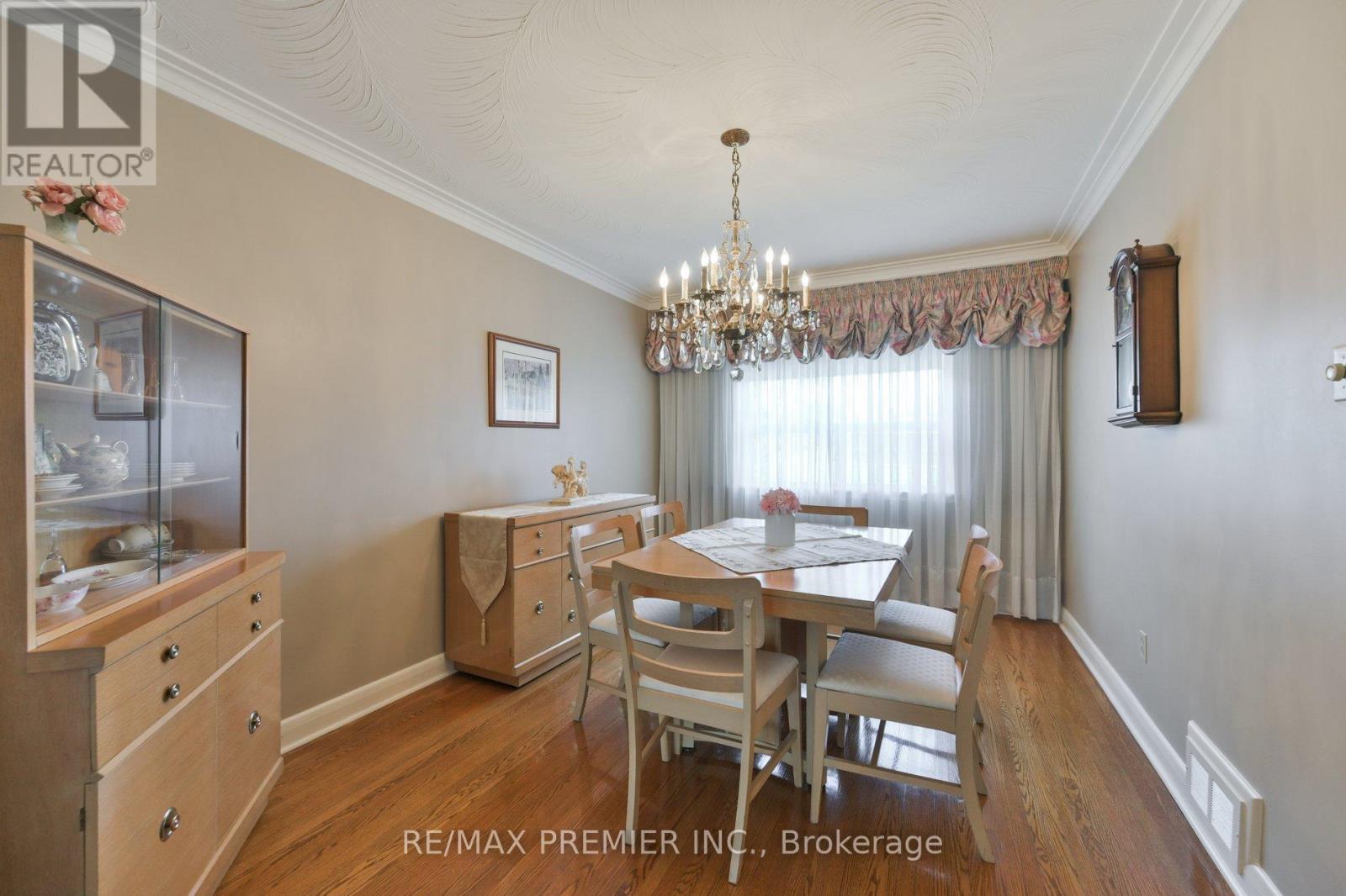 81 MACLEOD STREET - 8