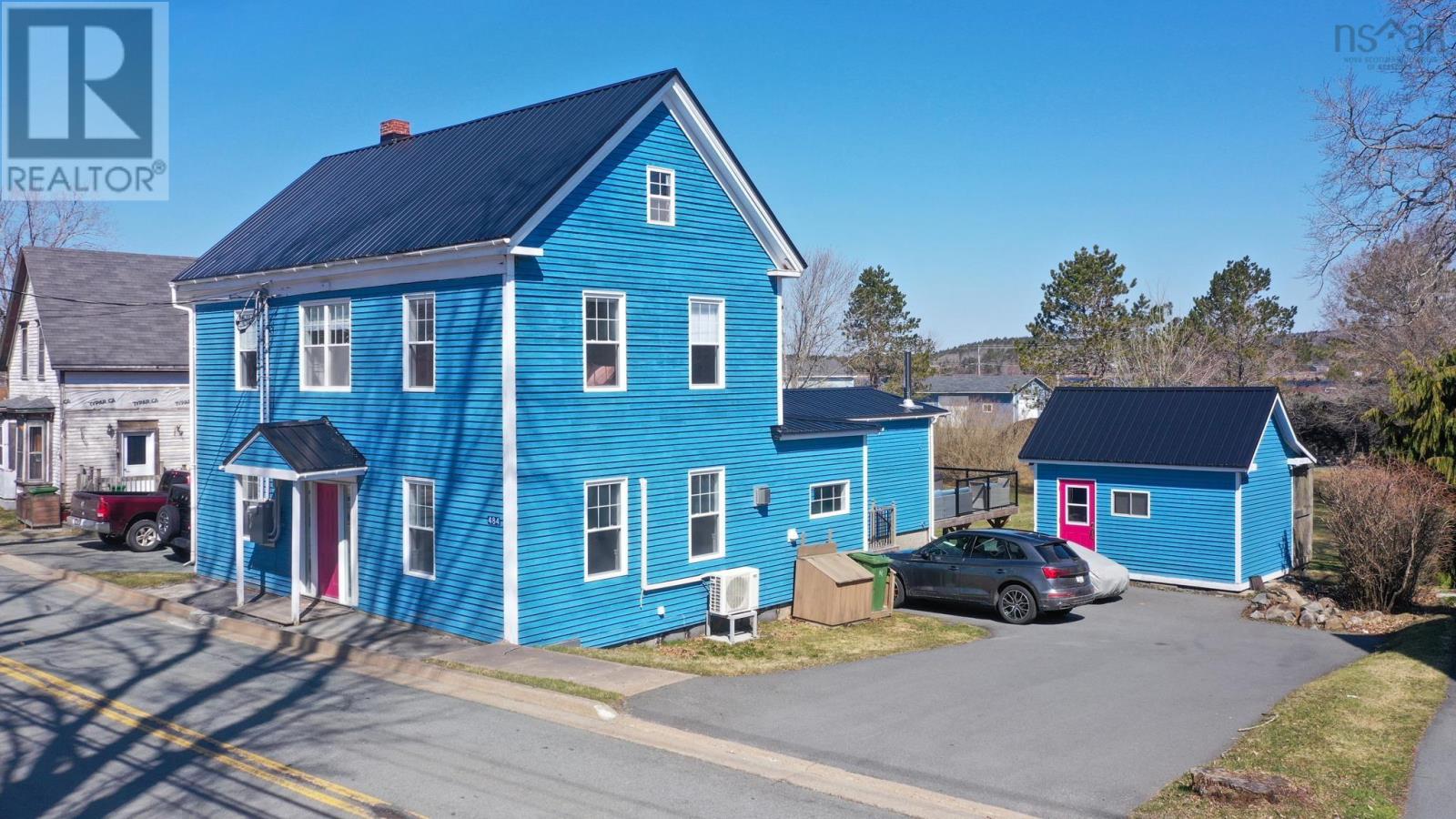 484 Main Street - 2