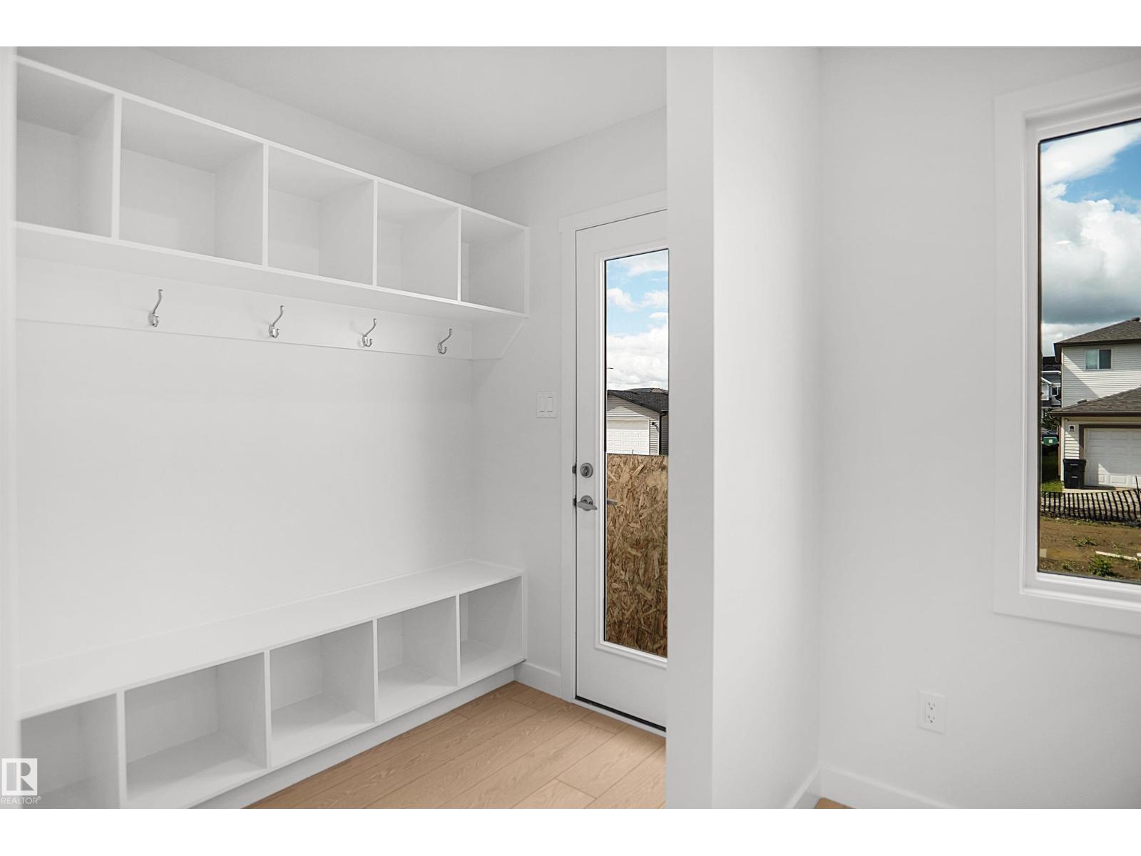 19488 21 AV NW - 15