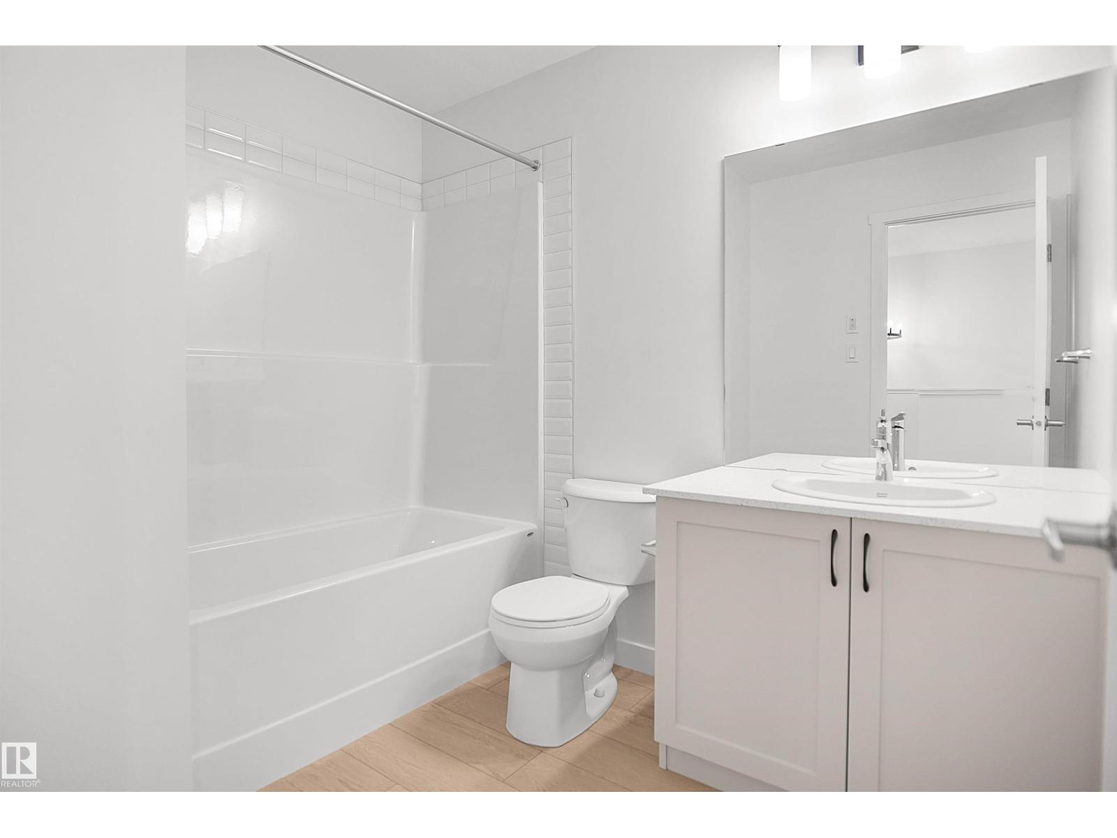 19488 21 AV NW - 26