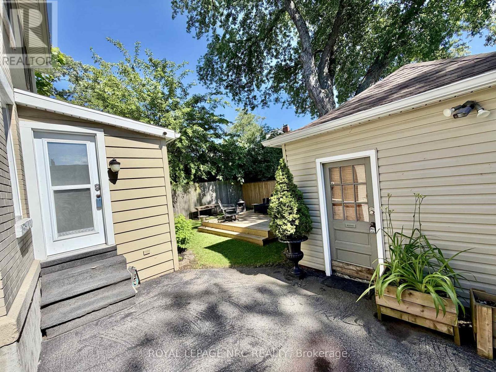 7 HIGHLAND GARDENS - 41