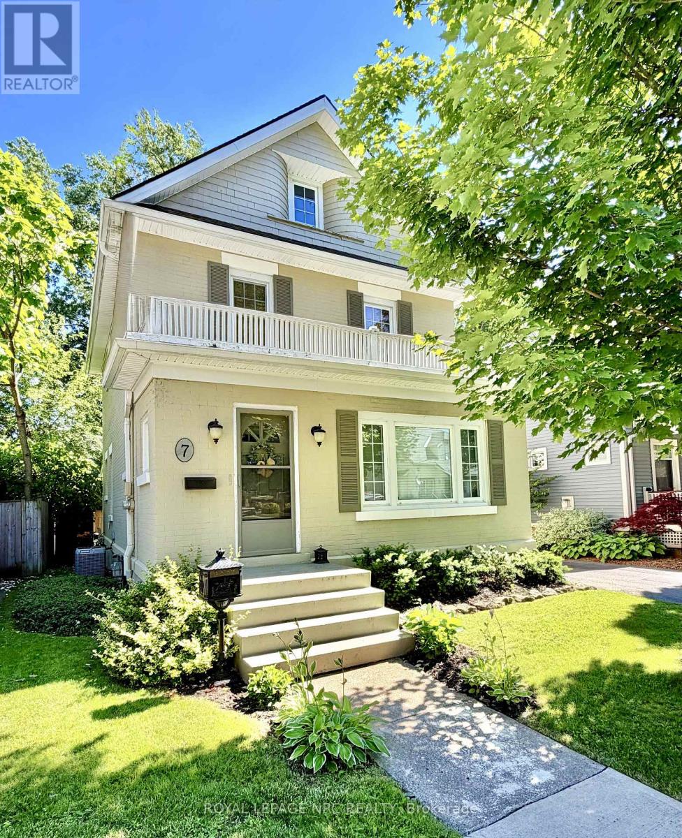 7 HIGHLAND GARDENS - 44