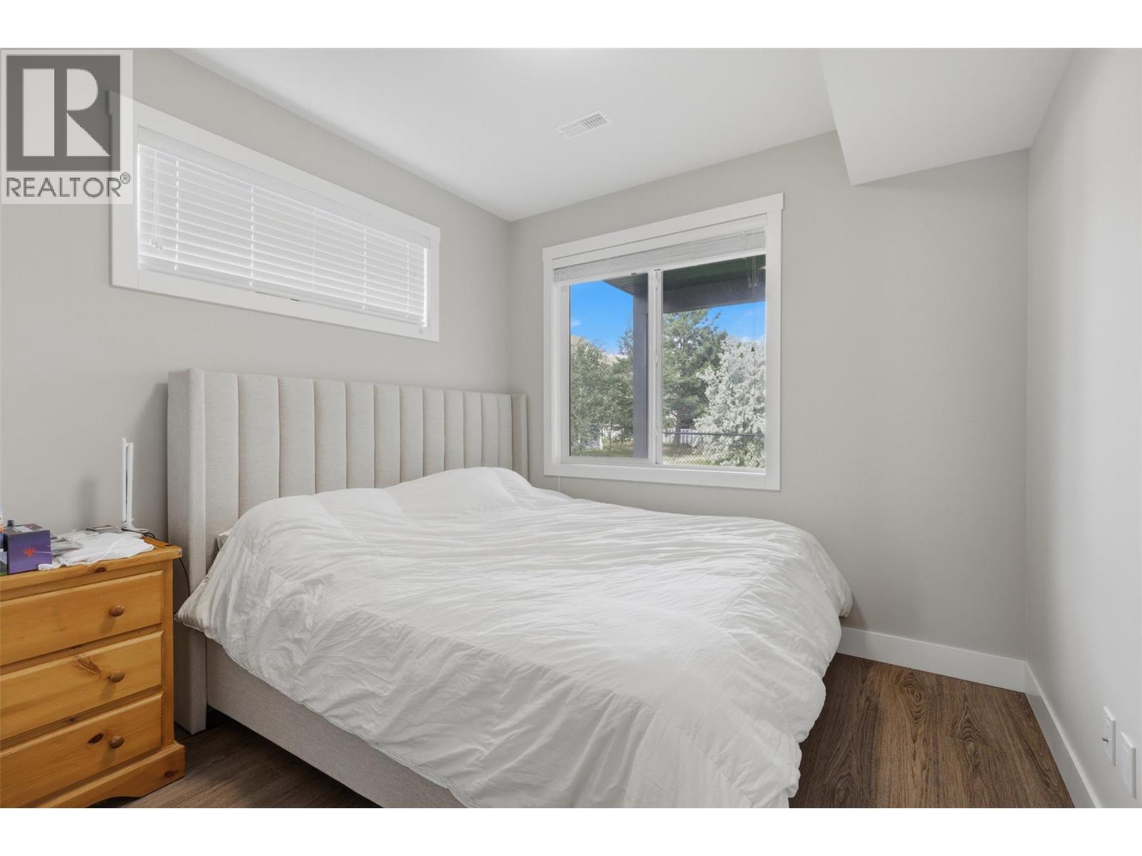 #127 200 Grand Boulevard - 43