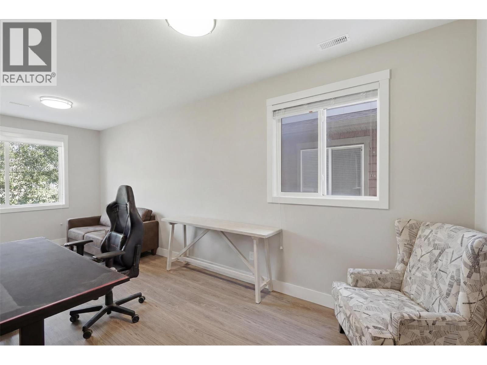 #127 200 Grand Boulevard - 32