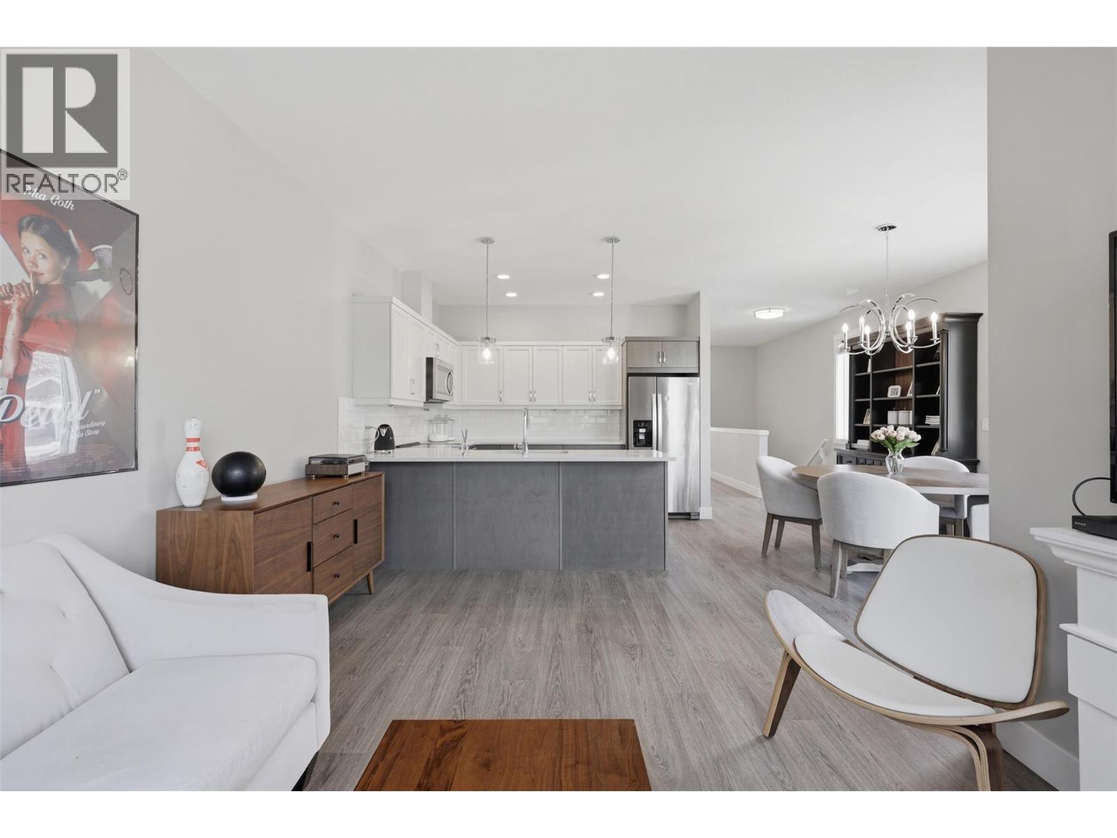 #127 200 Grand Boulevard - 14