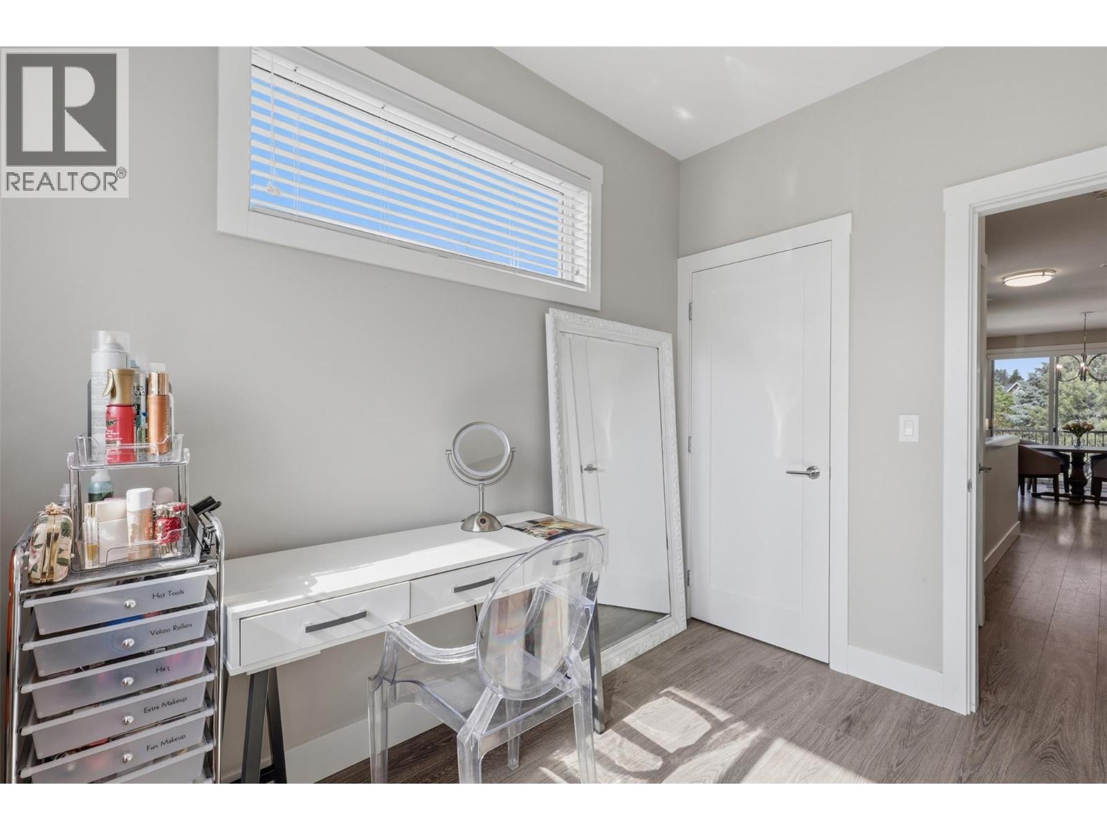 #127 200 Grand Boulevard - 26