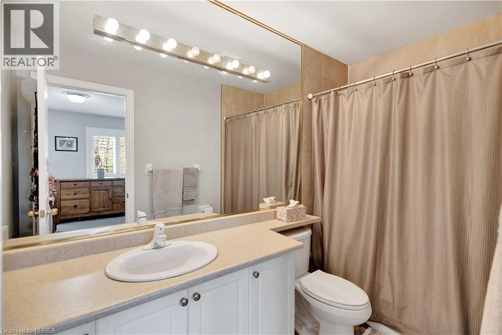 #6 120 BEDDOE Drive - 26