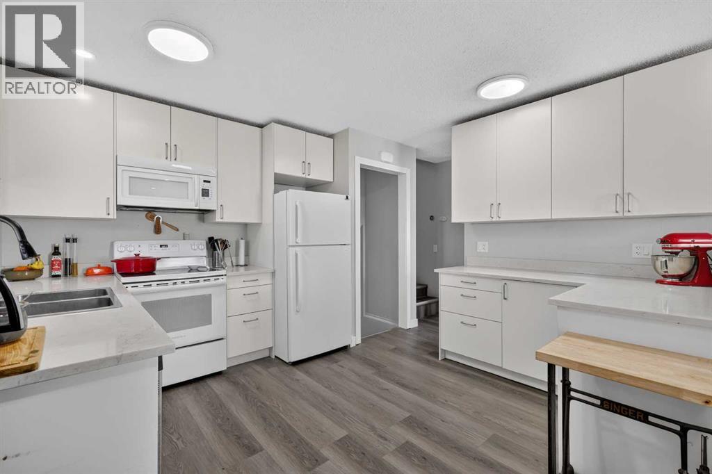 24 Penworth Crescent SE - 13