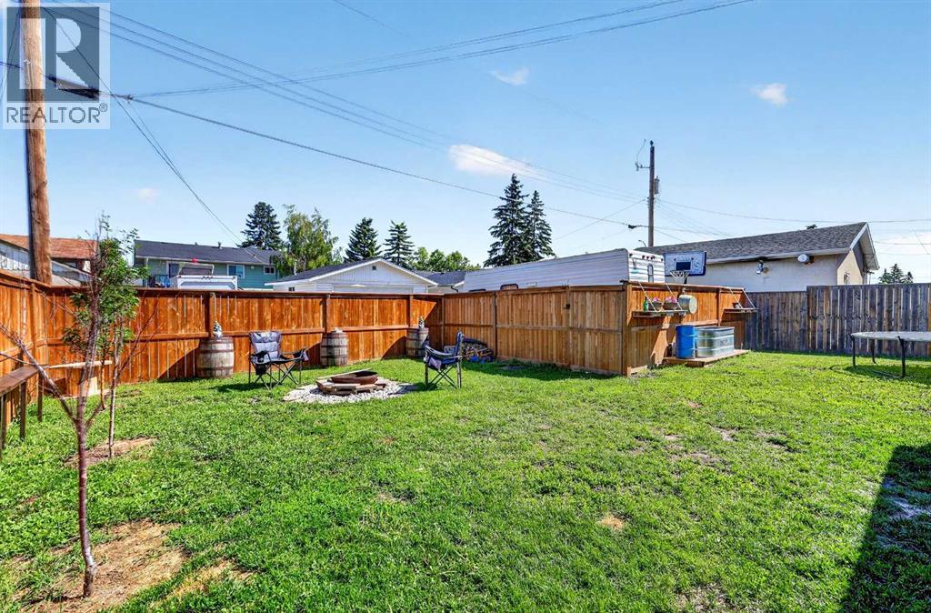 24 Penworth Crescent SE - 37