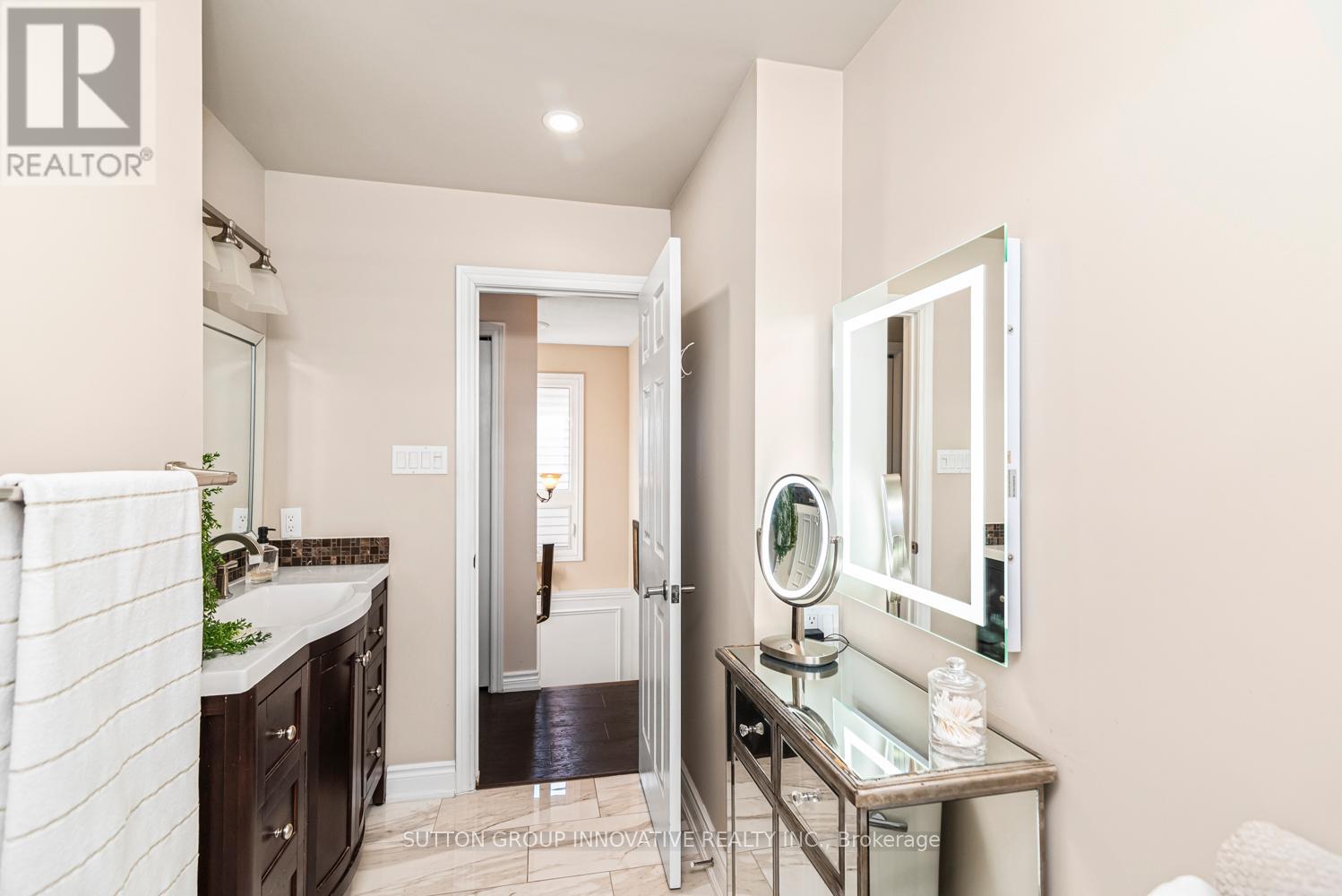 27 BEAVERTON DRIVE - 32