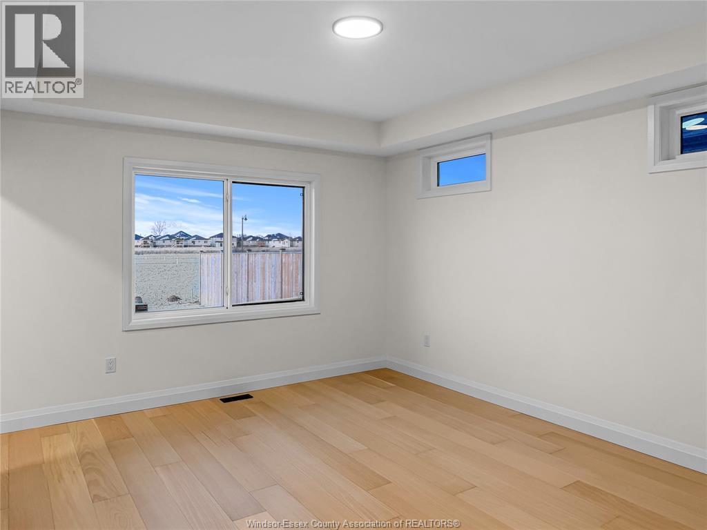 224 MCLELLAN AVENUE - 13