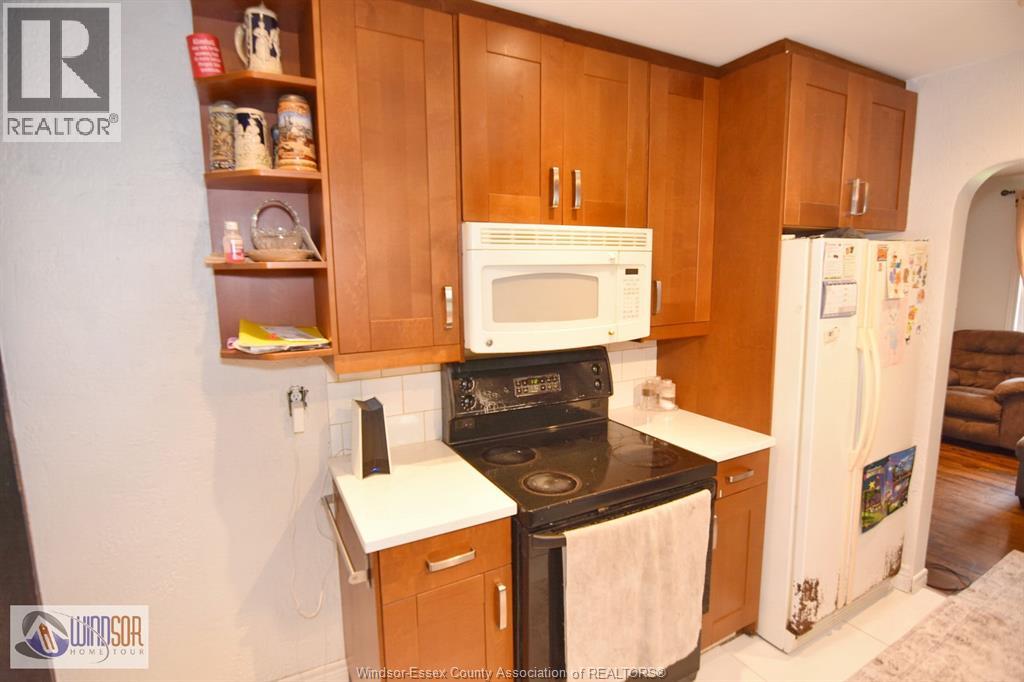 2591 MEIGHEN ROAD - 19