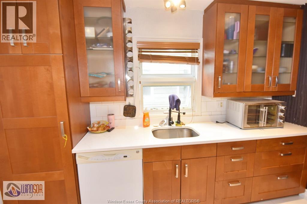 2591 MEIGHEN ROAD - 18