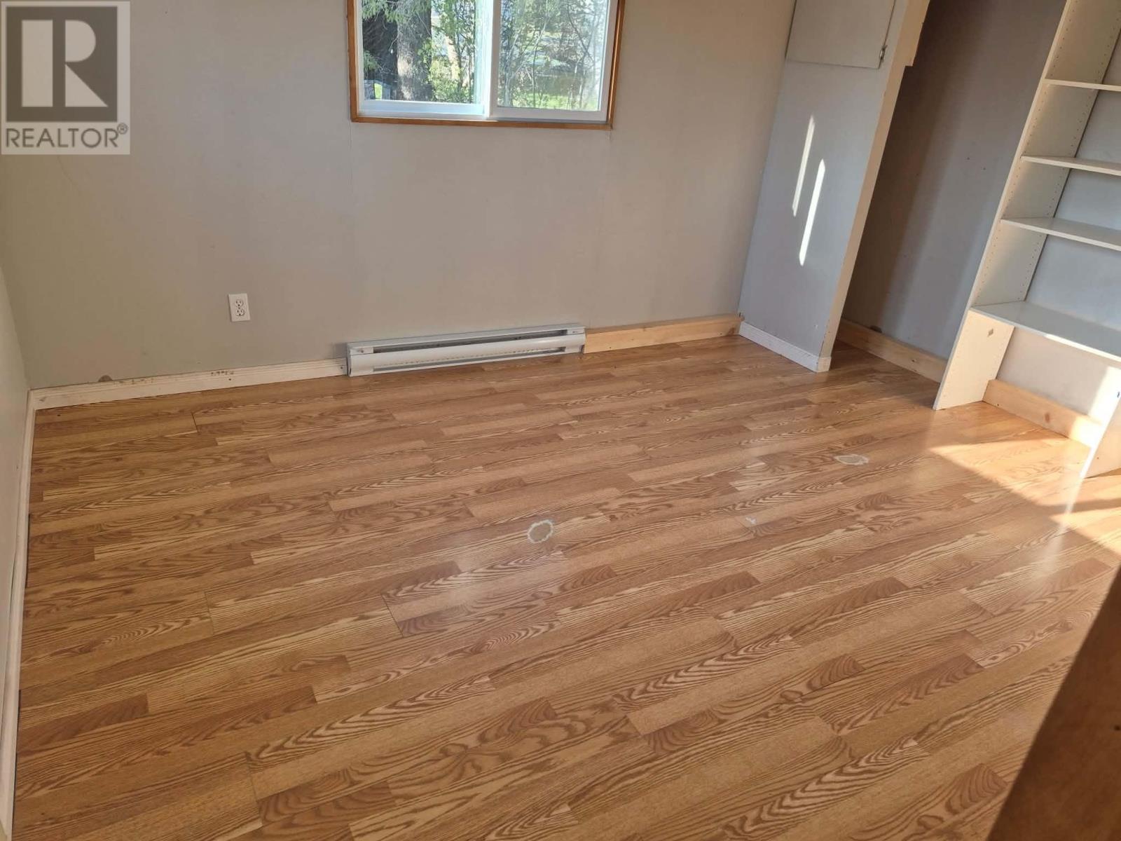 5 Willa DR - 6