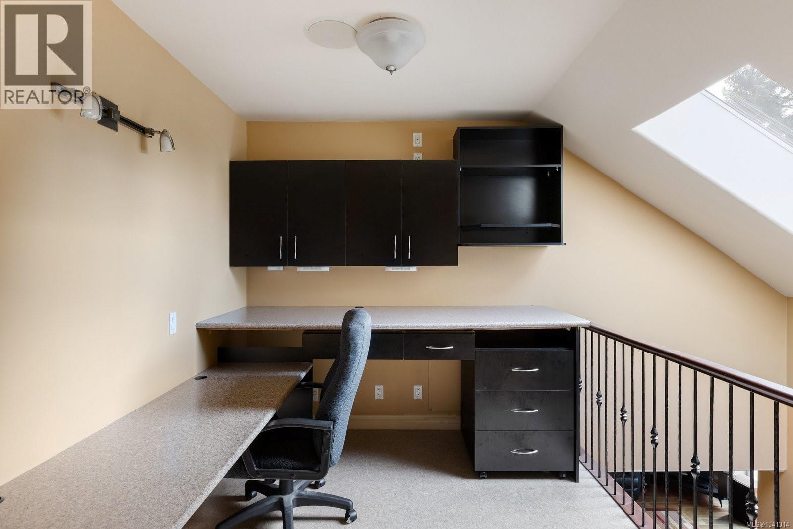 1450 White Pine Terr - 24