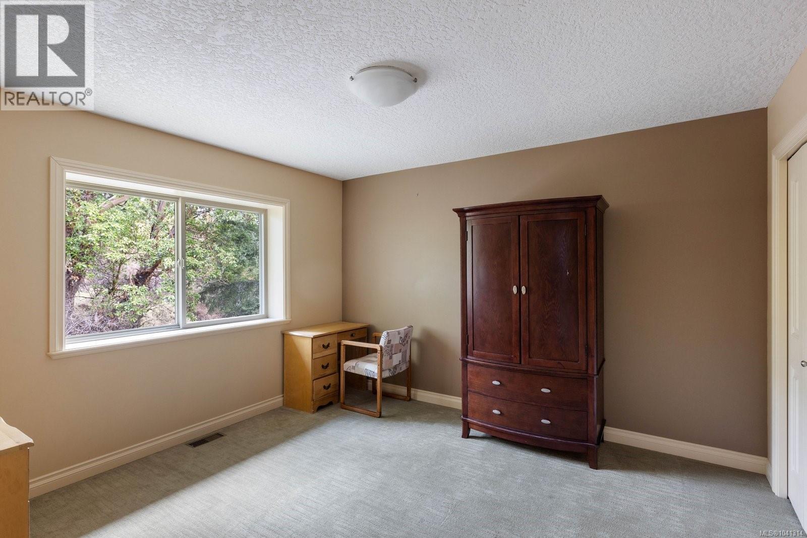 1450 White Pine Terr - 21