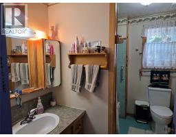110 9th Avenue, Keremeos, BC V0X1N3 Photo 11