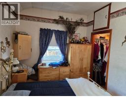 110 9th Avenue, Keremeos, BC V0X1N3 Photo 13