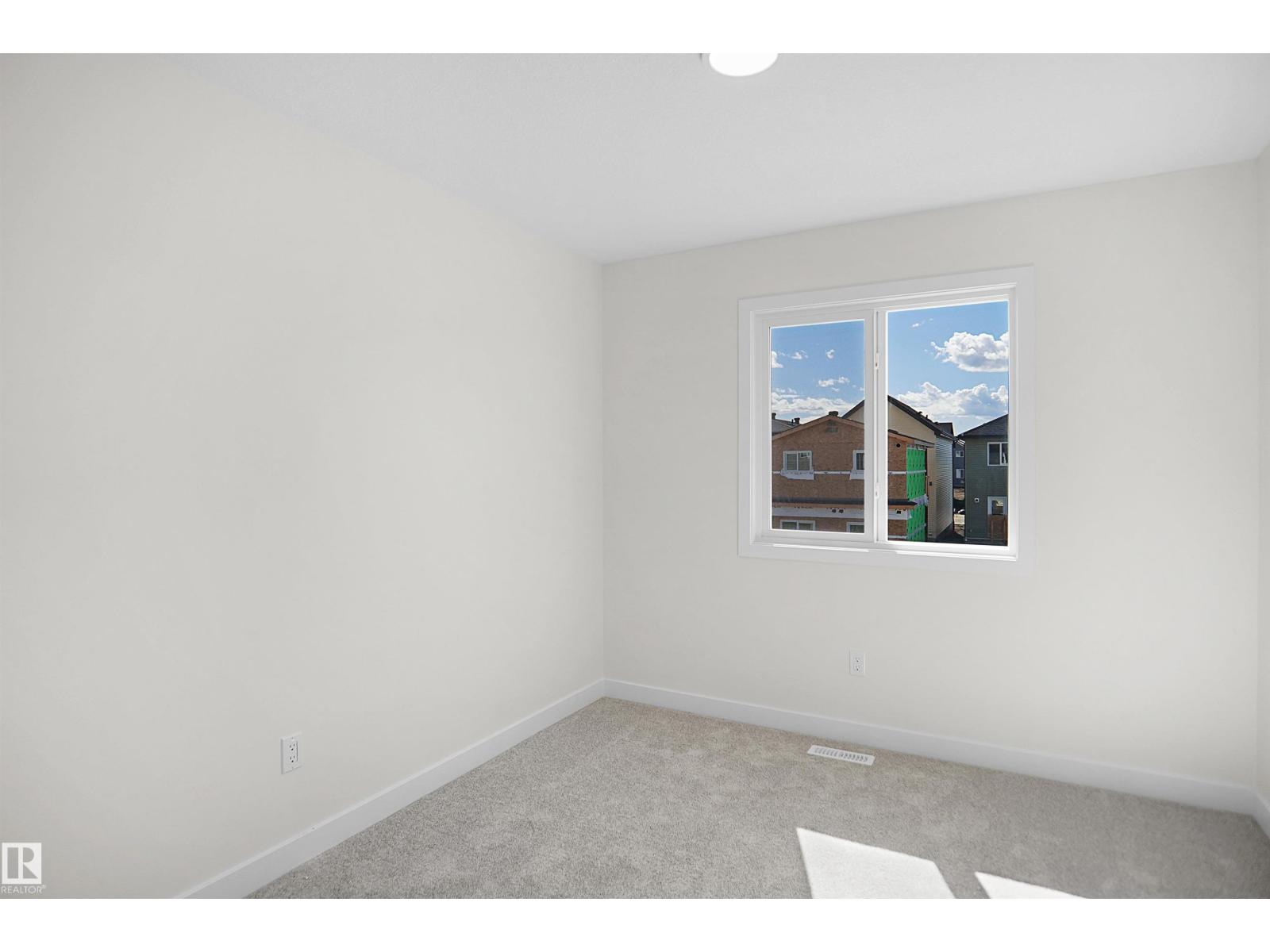 19492 21 AV NW - 25