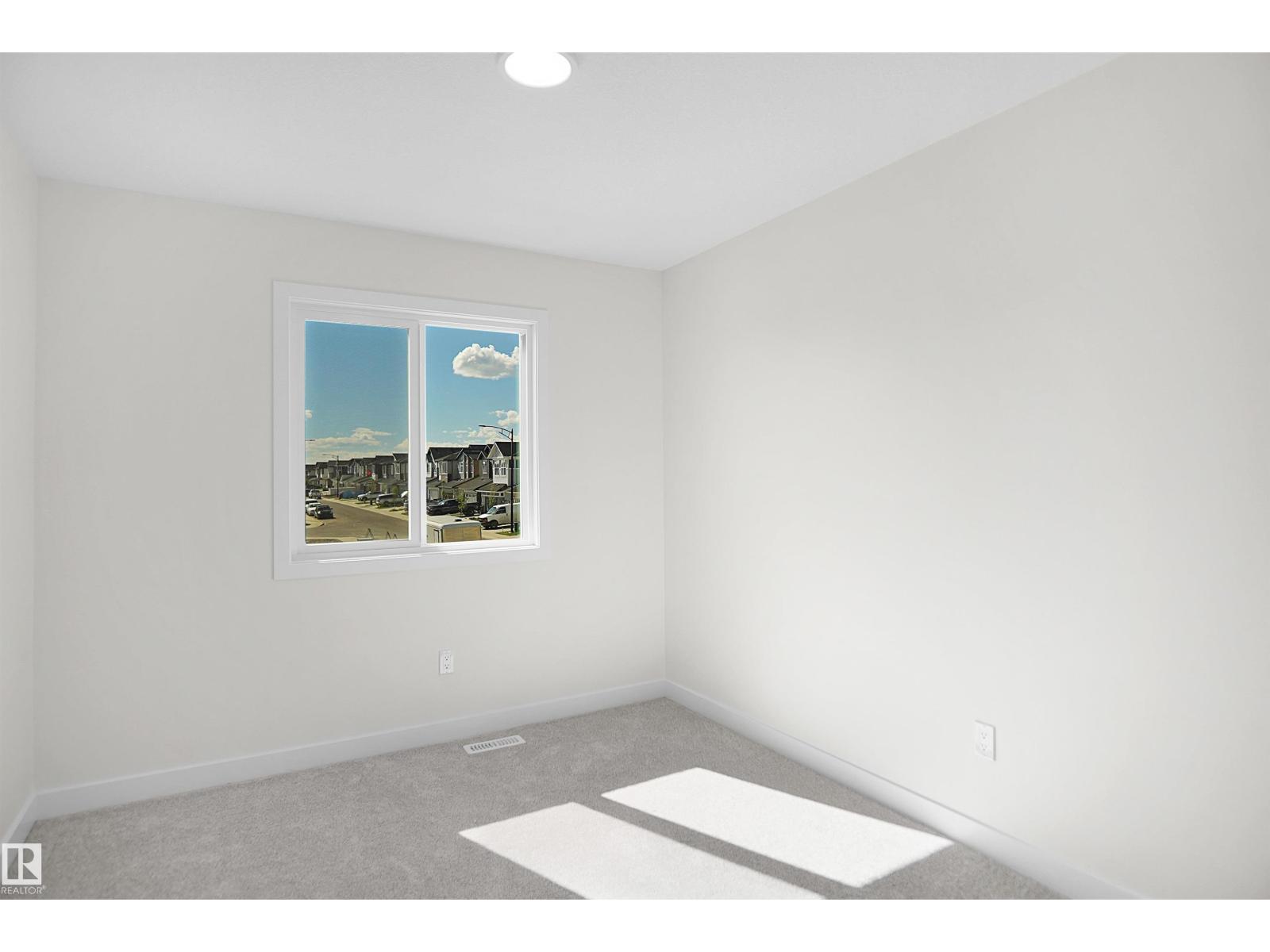 19492 21 AV NW - 27