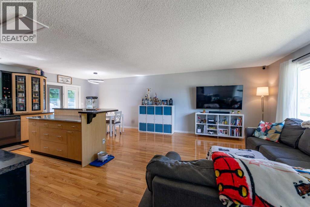 153 Alder Drive — photo 9